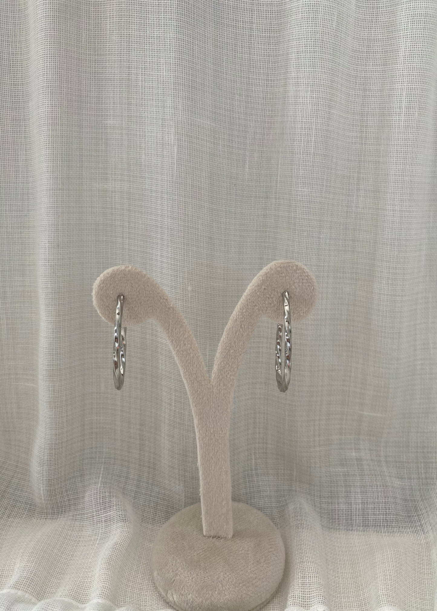 Pendientes óvalos trenzados