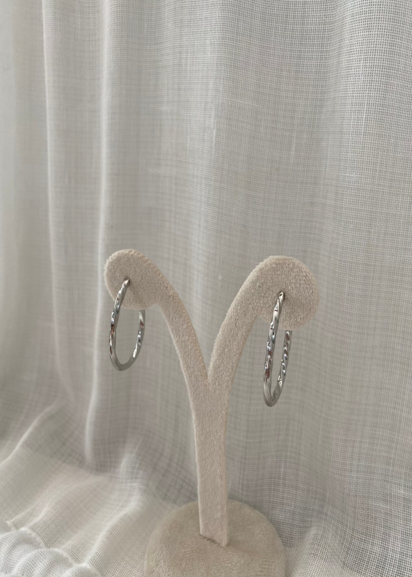 Pendientes óvalos trenzados